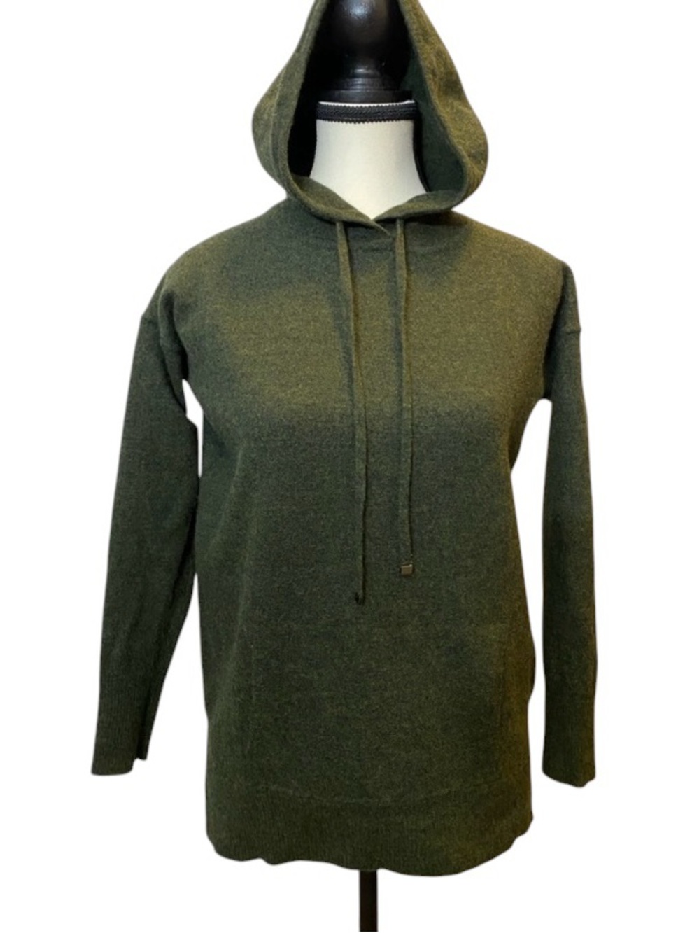 Nicole Miller 100% merino wool Olive Green Hoodie Sweater best fits size small